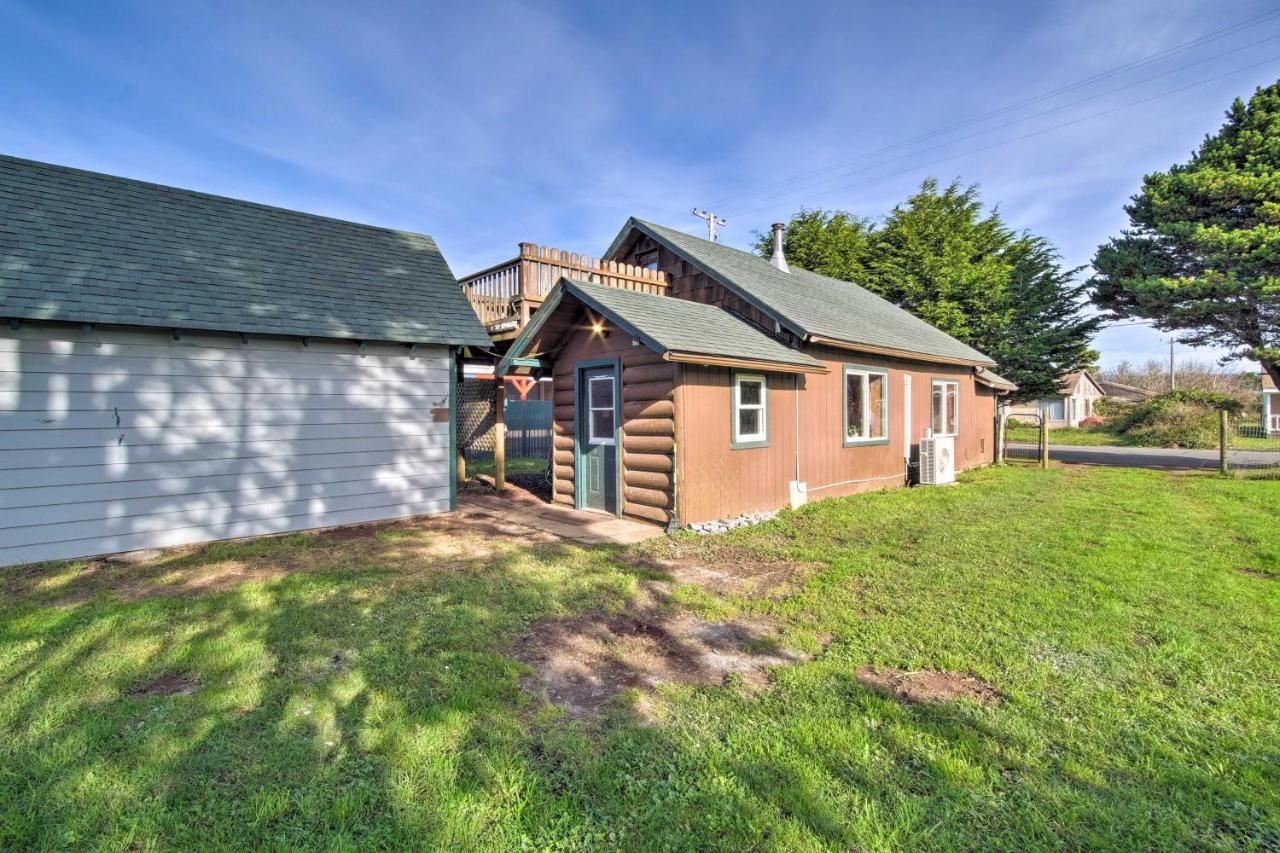Unique Dog-Friendly Log Cabin Short Walk To Ocean Crescent City Exterior foto