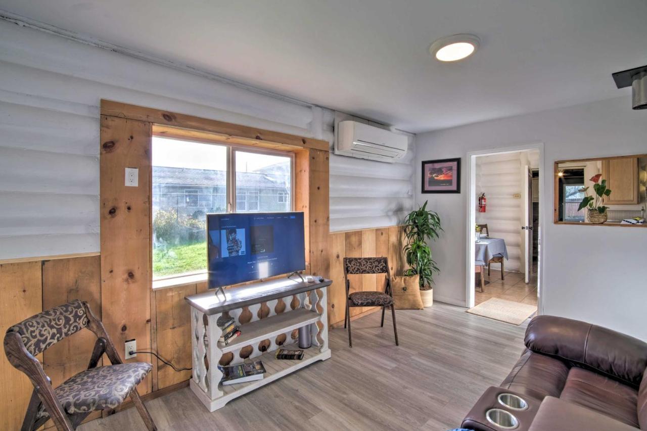 Unique Dog-Friendly Log Cabin Short Walk To Ocean Crescent City Exterior foto